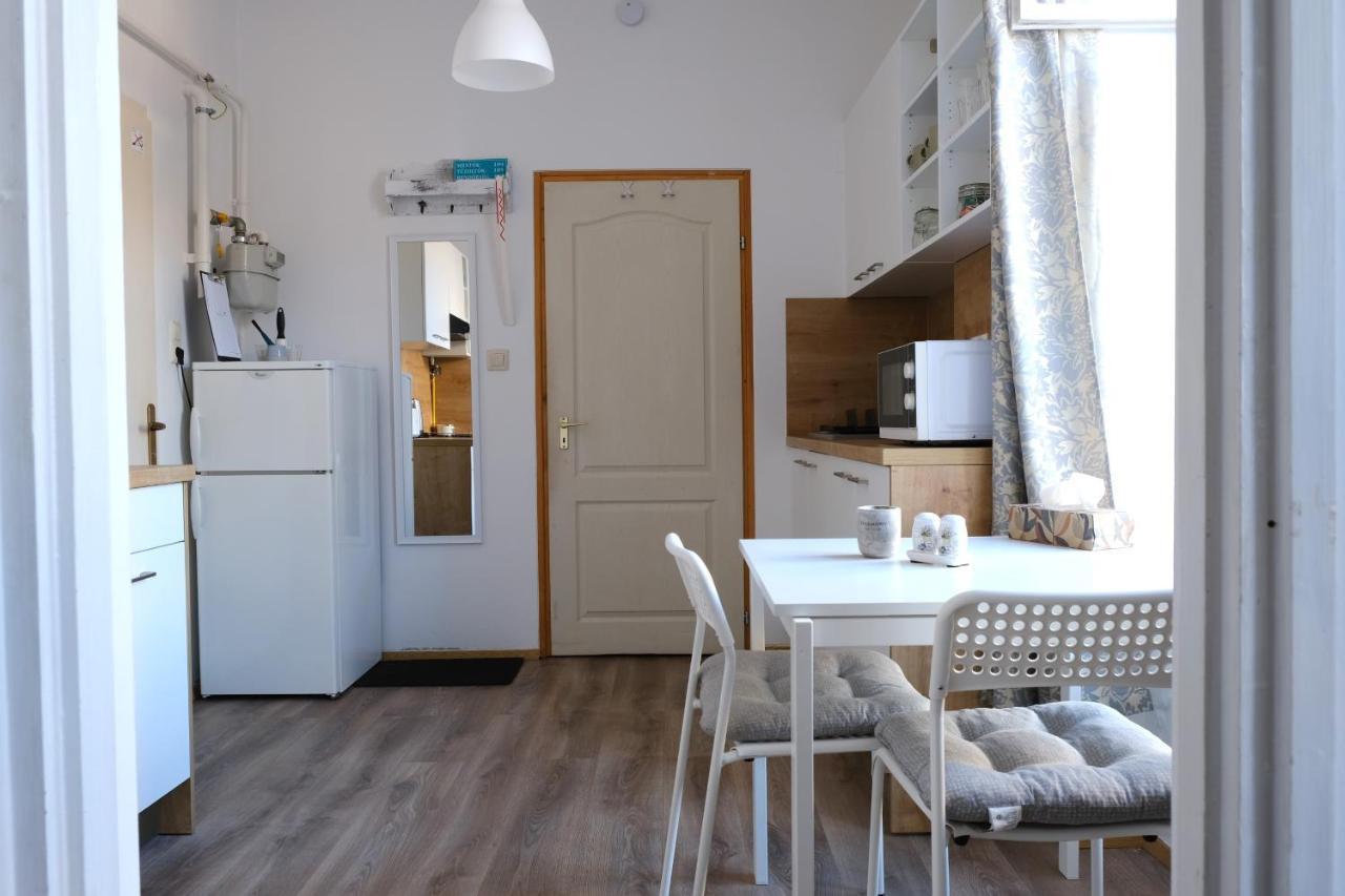 Varfal-Lak Apartman Sopron Exterior photo