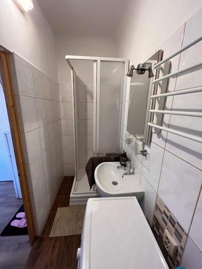 Varfal-Lak Apartman Sopron Exterior photo